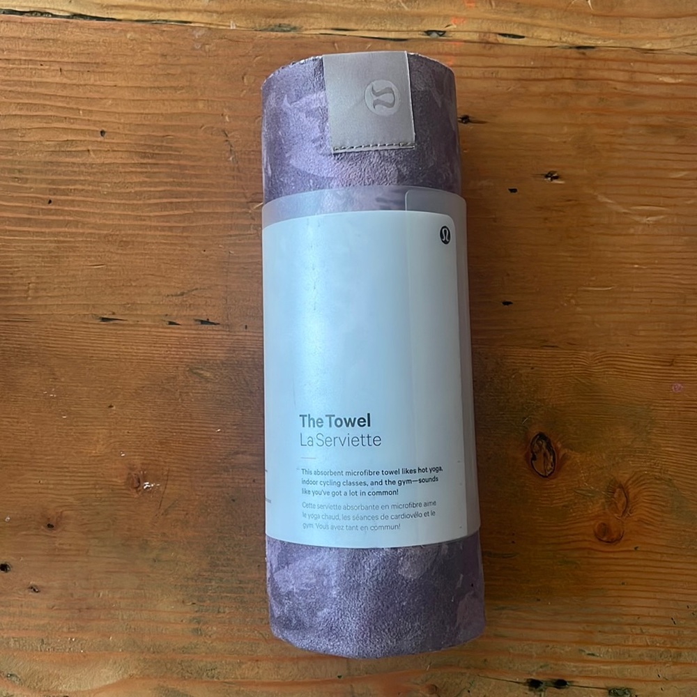Lululemon The Towel large.
